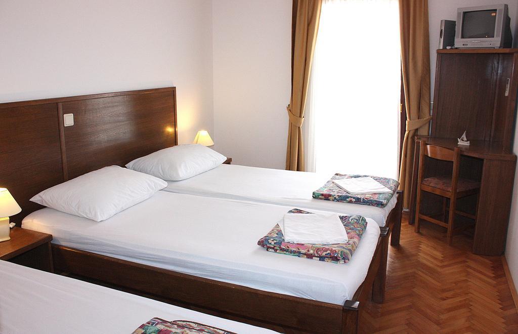 Mb Bed&Breakfast Pag Town Habitación foto